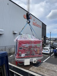 新規オーブン搬入作業